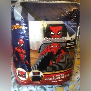 Marvel Spider-Man Reversible Comforter Set